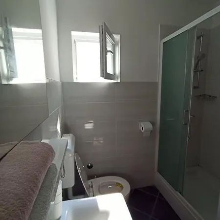 Apartament By The Sea - Donja, Rab - 5042