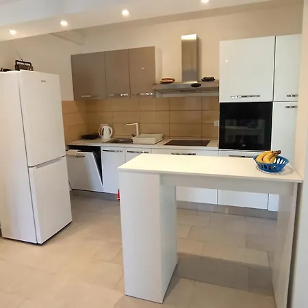 By The Sea - Donja, Rab - 5042 Apartment Supetarska Draga