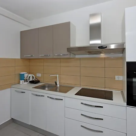 By The Sea - Donja, Rab - 5042 דירה סופטרסקה דראגה