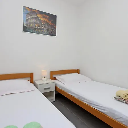 דירה By The Sea - Donja, Rab - 5042