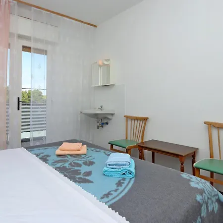 By The Sea - Donja, Rab - 5042 *