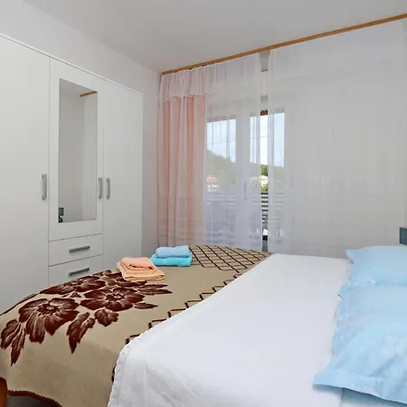 By The Sea - Donja, Rab - 5042 דירה *