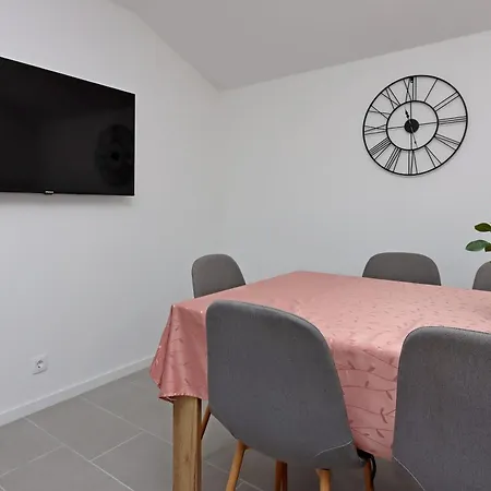 By The Sea - Donja, Rab - 5042 *